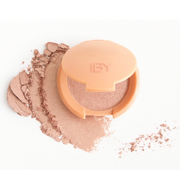IBY BEAUTY Radiant Glow Highlighter in Prosecco - Picture 1 of 9